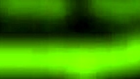 Sarah se une masaje desnudo inocente vira trío con dedeo e instrucciones paja