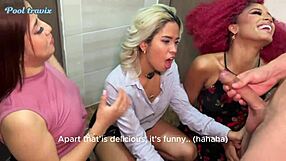 Repartidor toma su recompensa con estas hermosas chicas