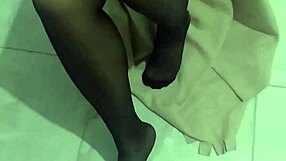 Olgun Eve Annemin Panty Feti Tutkusu