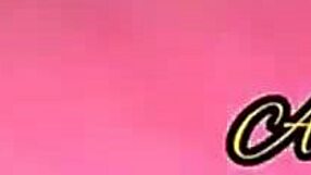 angel lima se masturbando na escada do predio