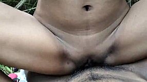Hot Indian Girlfriend Fucked In Jungle