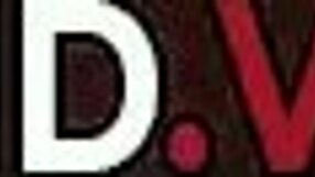 मिल्फ मैरी कोन्नो काउच पर इंटेंस ब्लोजॉब देकर क्रीमपाई लेती