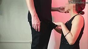 Mi hermanastro pide mamada tras fiesta