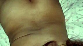 Puta sucks verga in amateur milf encounter