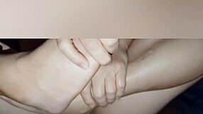 Bu dolgun göğüslü kızıl PAWG BBC'ye binip am creampie alabilir mi?