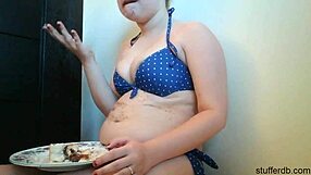 Teen Eats Cake So Messy!