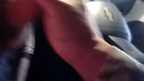 Rapidinha No Carro With Brazilian Shemale Oral