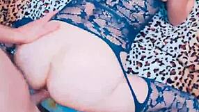 i am a beautiful mature woman who is submissive yet fiery inside