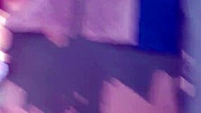 Que rico, she moves her ass