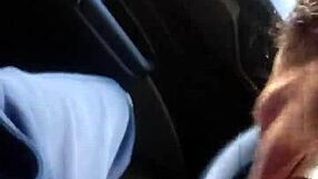 Rapidinha No Carro With Brazilian Shemale Oral