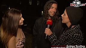 öffentliches straßencasting - junges schleppt fremde männer ab