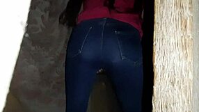 Caught Stranger Masturbating to Orgasm!