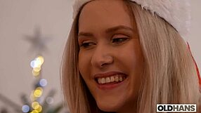 Superb blondie fucks old guy.