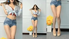 Gái Hàn Quốc nhảy khiêu vũ gợi cảm