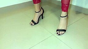 gata branquinha se exibe pro boy que a fode gostoso