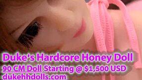 Duke shares his story at the Exxxotica NJ event in 2017.