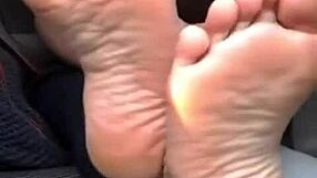 i accidentally showed my cute feet