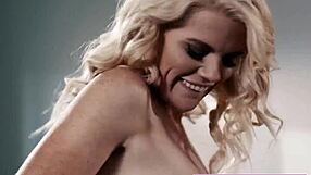 Nikki And Lilly Eat Pussies!