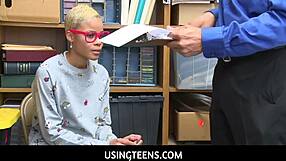 usingteen 18+s - arie faye dipping her ebony pussy on top of the lp officer