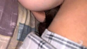 Neuk me hard en spuit in mijn kut, ik heb het nodig