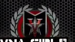 Hete lesbiske dusjscenen med Nina Kayy som går helt av skaftet