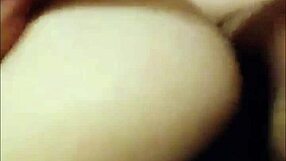 pensé que era mi marido quien me estaba follando cuando llegó a casa del bar pero trajo a su mejor amigo y se metió en mi cama