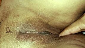 Frida Latina Fingers Her Wet Vagina