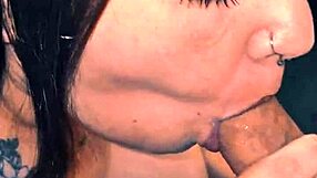 Plus-Size Beauty Cums Hard In Homemade Video