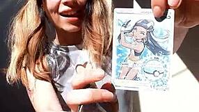 Bonneyuwu shows her 5 31 body while displaying cards in cosplay.