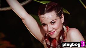 Elizabeth Marx strips naked 😏