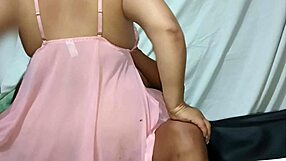 a esta mam� hermosa disfruta cojer la mejor experiencia