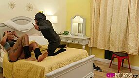 september reign and halle hayes in intense lesbian action