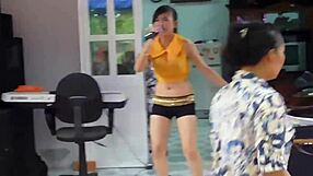 vietnam girl dancing at wedding