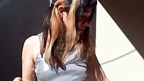 Bonneyuwu shows her 5 31 body while displaying cards in cosplay.