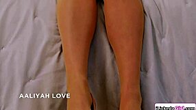 Big tits hairy stepdaughter facesitting her lesbian stepmom