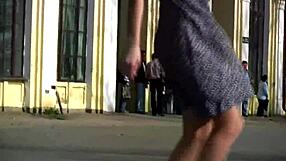 Flashing pussy in the city center