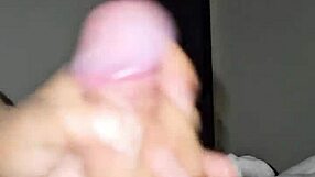 Relajación total esta cansada pero me masturba para complacerme?