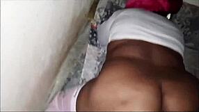 Madrasta crente mama gostoso e dá a buceta para o enteado