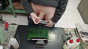 I BLAST a massive CUMSHOT on client's machine instead of fixing it