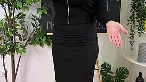 In this bdsm session, she plays with a whip for sexual wellness