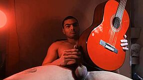 i'm fucking this yamaha guitar in china