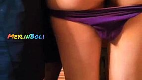 Hermosa latina entrega culito al vecino?