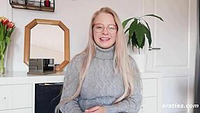 Cute Blonde Girl Anna Loves To Squirt While Masturbating