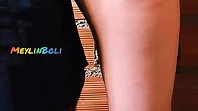 Hermosa latina entrega culito al vecino?