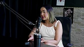 Sempre gostou de sexo anal curte um sadomasoquismo nao aceita dinheiro pra defecar quer fazer com 8 homens - nands ninfetinha sheer red