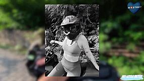 Fake photographer convinces big-ass blonde on bike after shoot