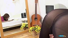 Asian Beauty Centers Steamy Threesome Action