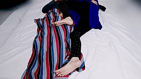 Big dick driver fucks rich slim housewife! New hindi web series