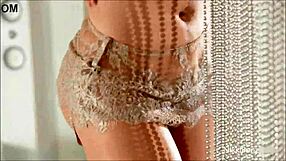 Big Boobs Pawg Nikki Benz Dances While Rubbing Her Tits