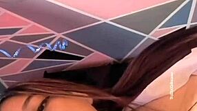 Universitaria se roca con su dildo